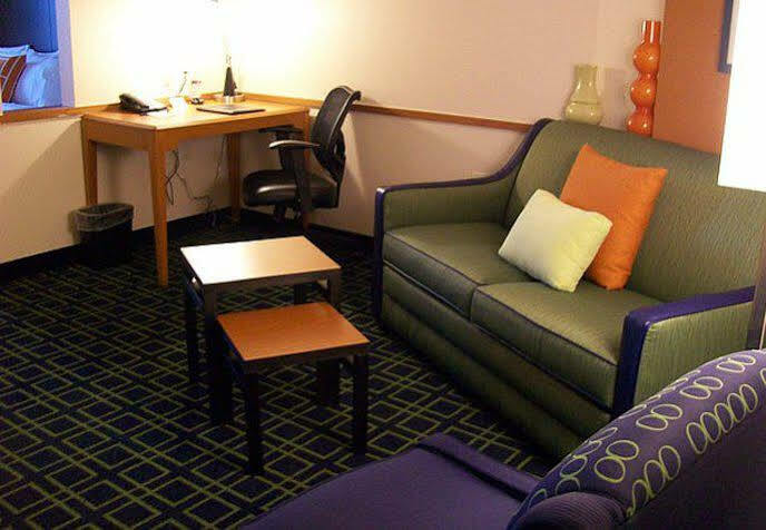 Fairfield Inn And Suites By Marriott Strasburg Shenandoah Valley Zewnętrze zdjęcie